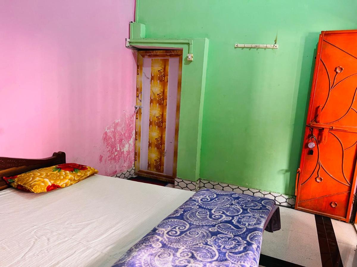 Hotel Shreenathji Haveli à Naimisharanya Extérieur photo